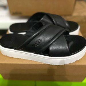 UGG, Zayne Crossband  Size 7